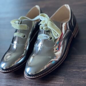 Metallic Silver Midnight Velvet Size 9M Shoes